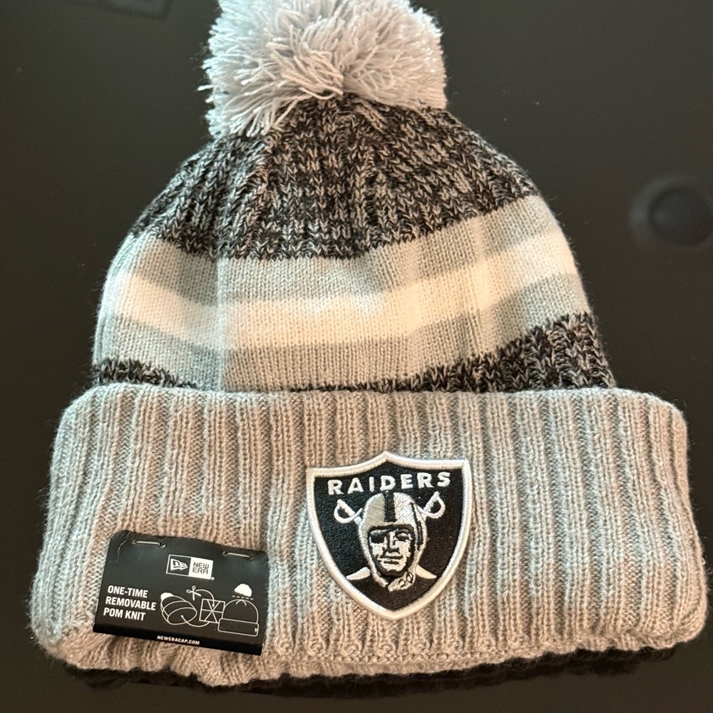 New Era NFL Raiders Beanie with removable PON Knit